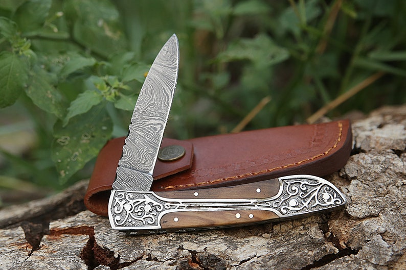 Damascus Folding Knife with Leather cover | Best Camping Knife