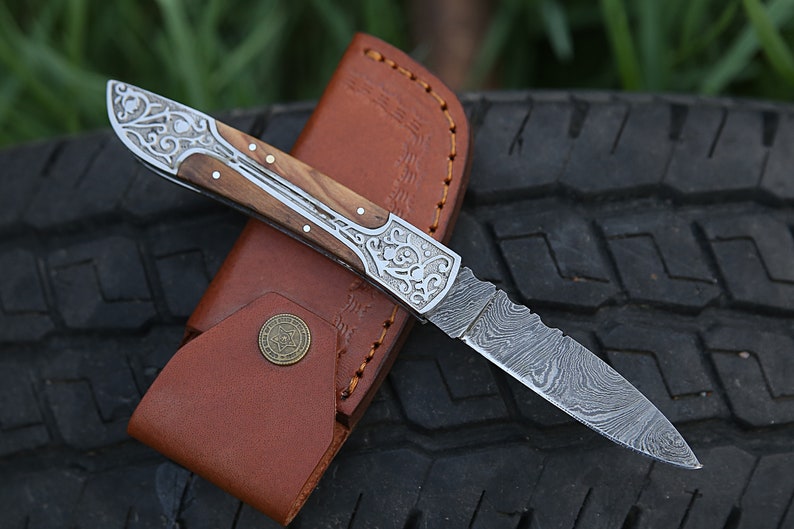 Damascus Folding Knife with Leather cover | Best Camping Knife