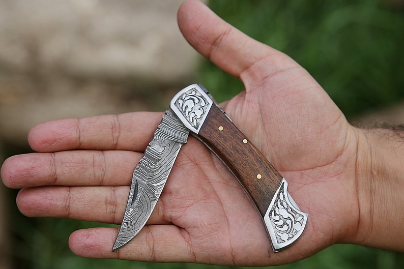 Damascus Folding Knife with Leather cover | Best Camping Knife