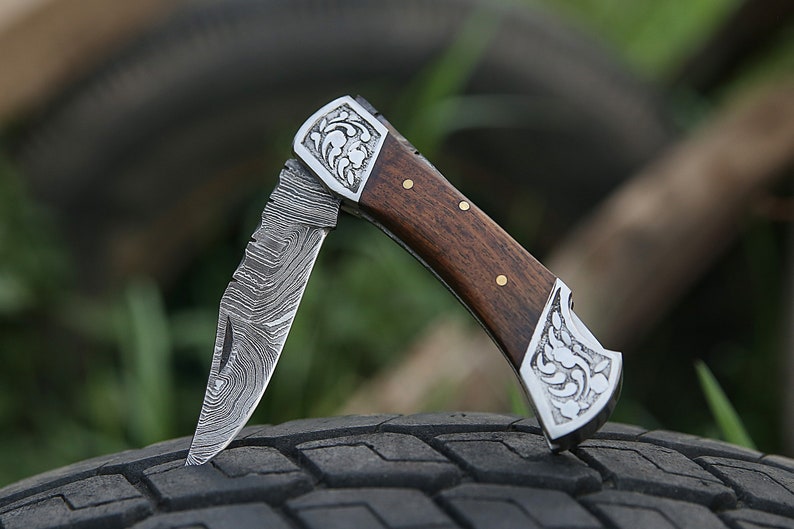 Damascus Folding Knife with Leather cover | Best Camping Knife