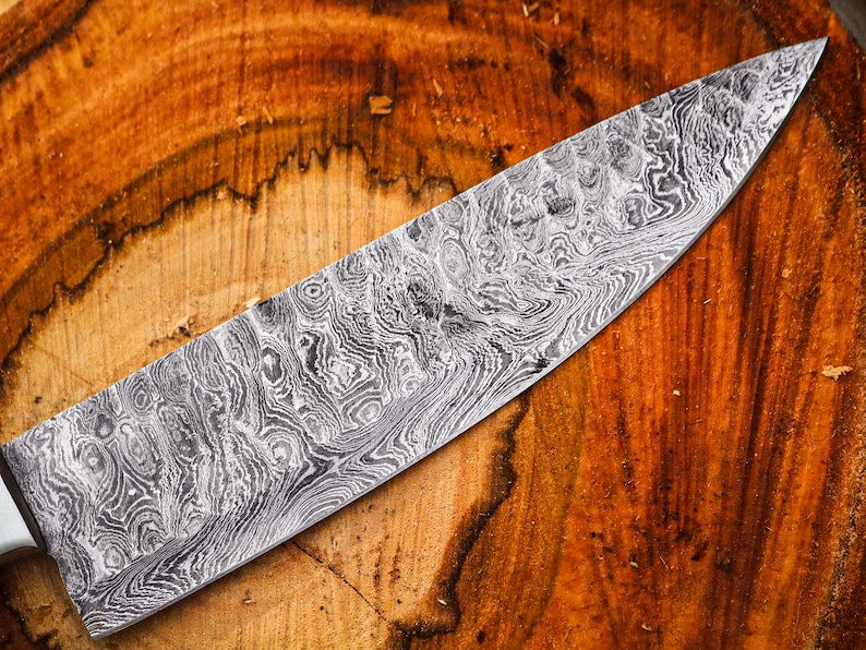 Handmade Damascus knife with leather cover | Best gift for men