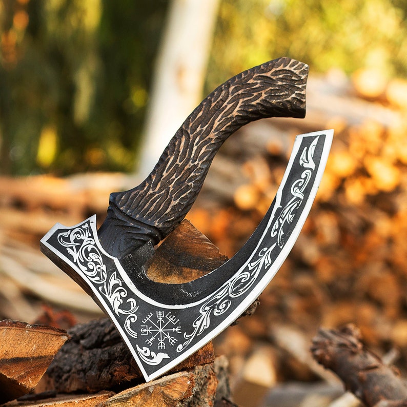 Engraved Royal pizza Axe with leather cover | Best wedding Gifts