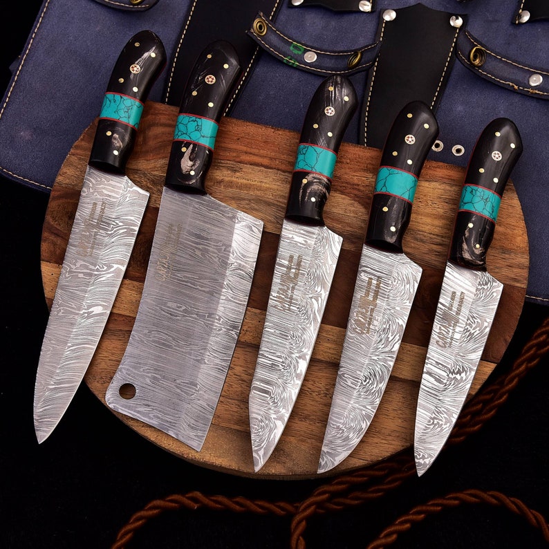 Damascus Kitchen Knives Set with High Quality Steel | Perfect Gift for loved ones