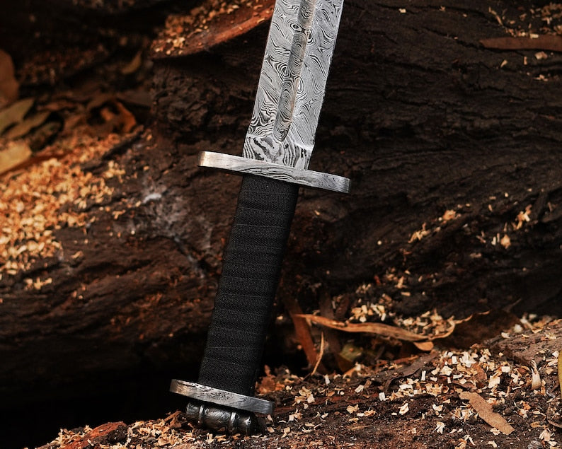 Beautiful Custom Handmade Damascus Steel Sword  with Leather cover