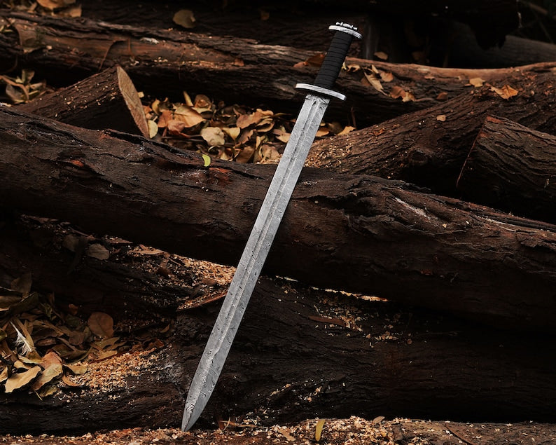 Beautiful Custom Handmade Damascus Steel Sword  with Leather cover